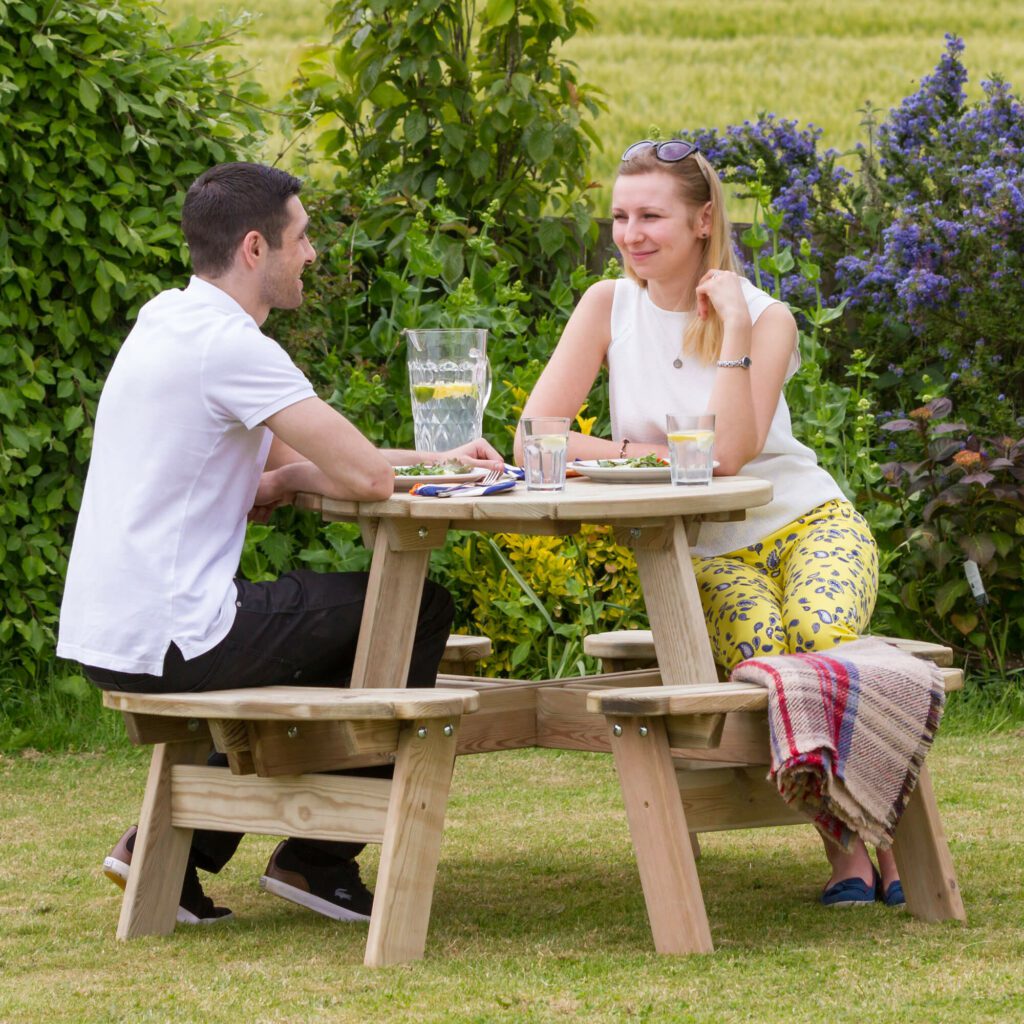 Katie  Round Picnic Table 5027003 000542